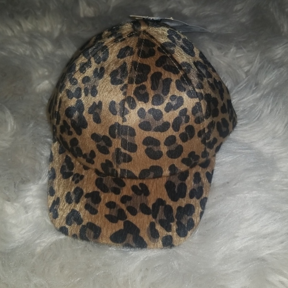 Free with purchase over $30 Leopard faux fur cap